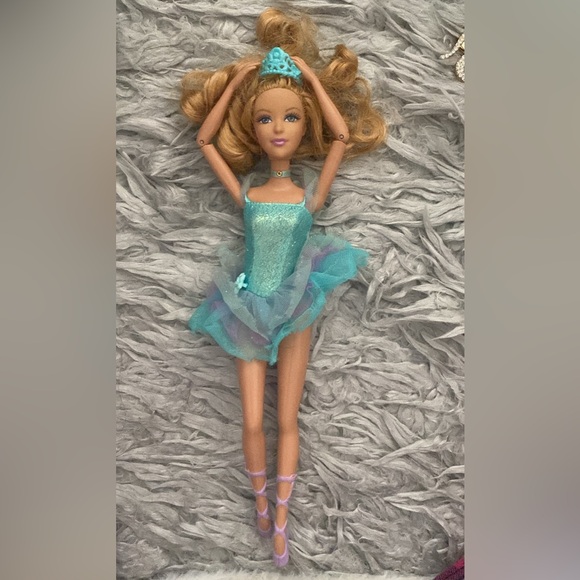 barbie 12 dancing princesses doll - Picture 1 of 1